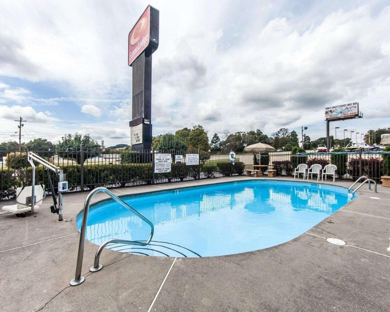 Econo Lodge Lenoir City Dış mekan fotoğraf